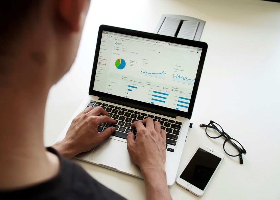 things you should look for in a customer management tool