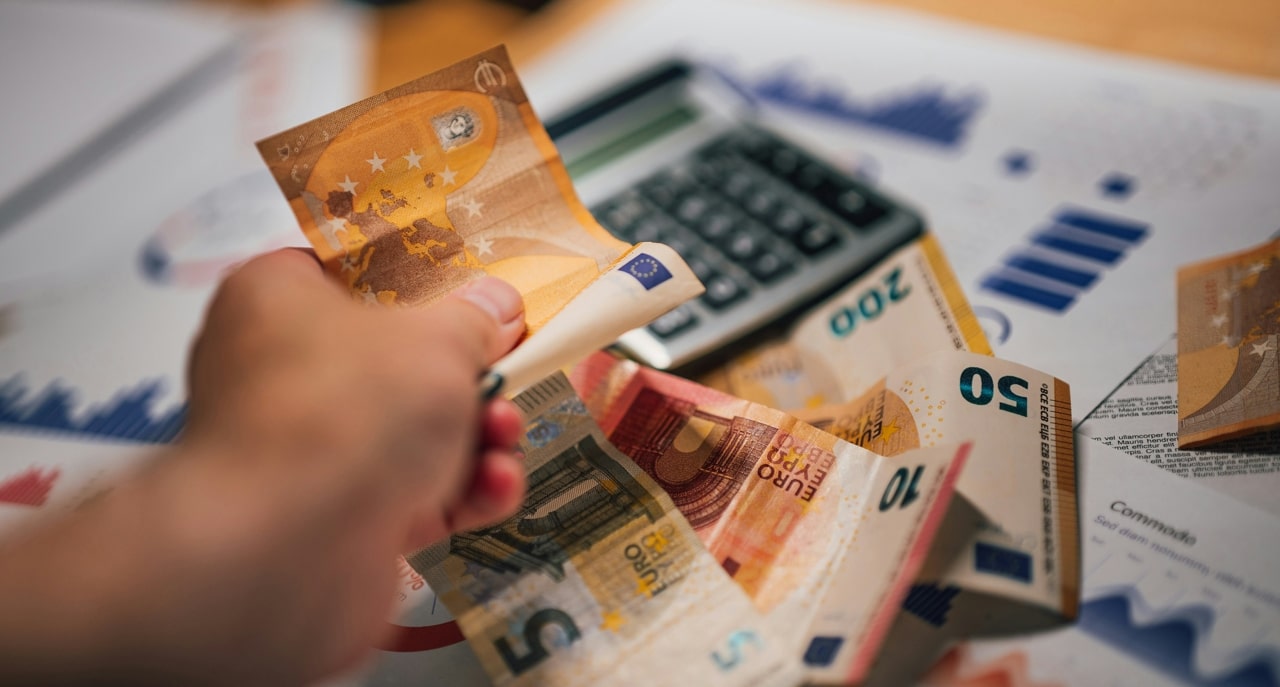 What are accidentals in business finance